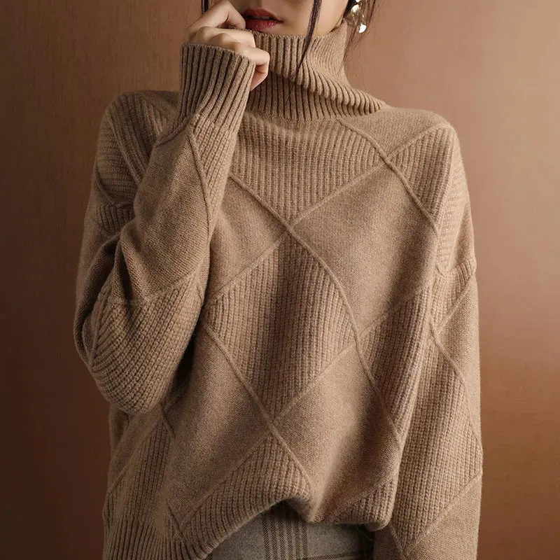 Cloe Blair - Turtleneck sweater