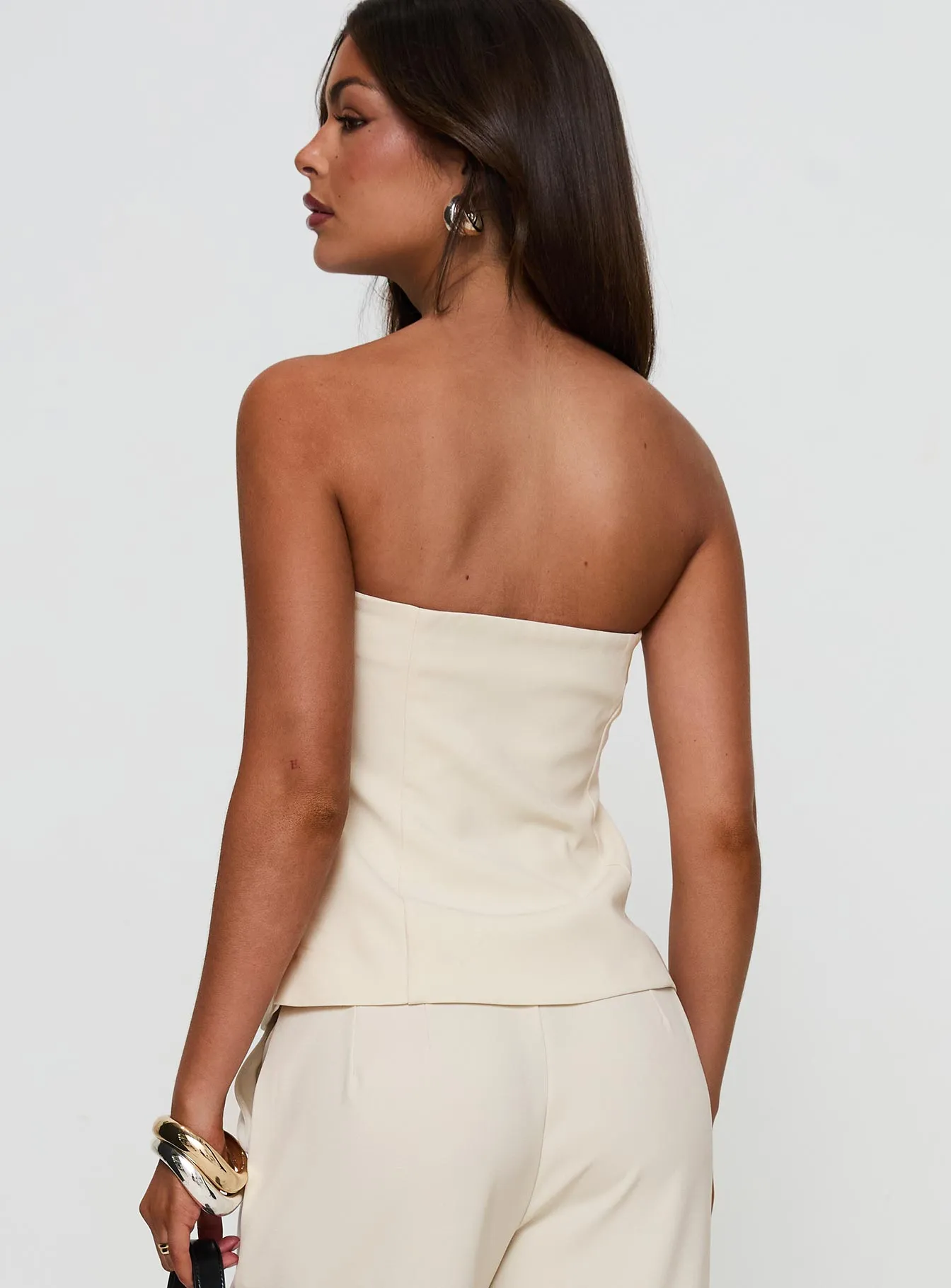 Irresistible Strapless Top Cream