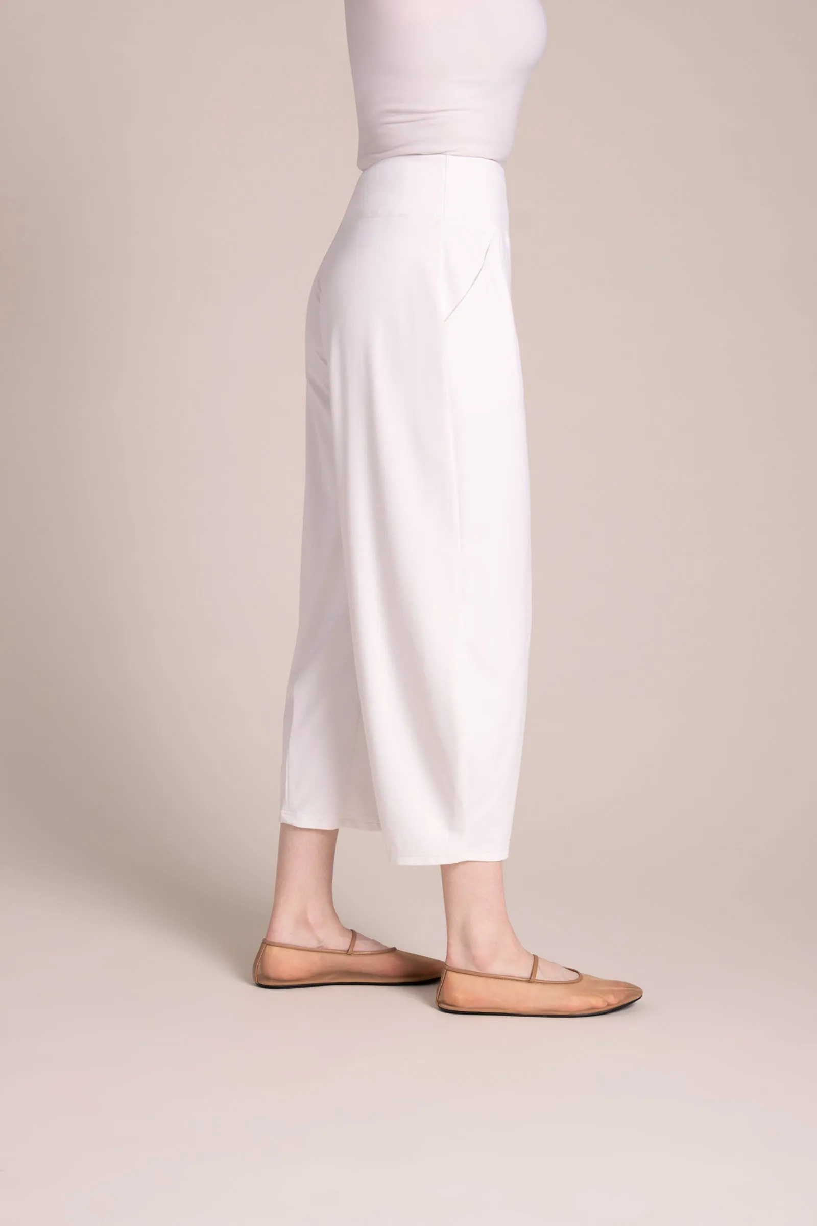 Narrow Lantern Pant | White