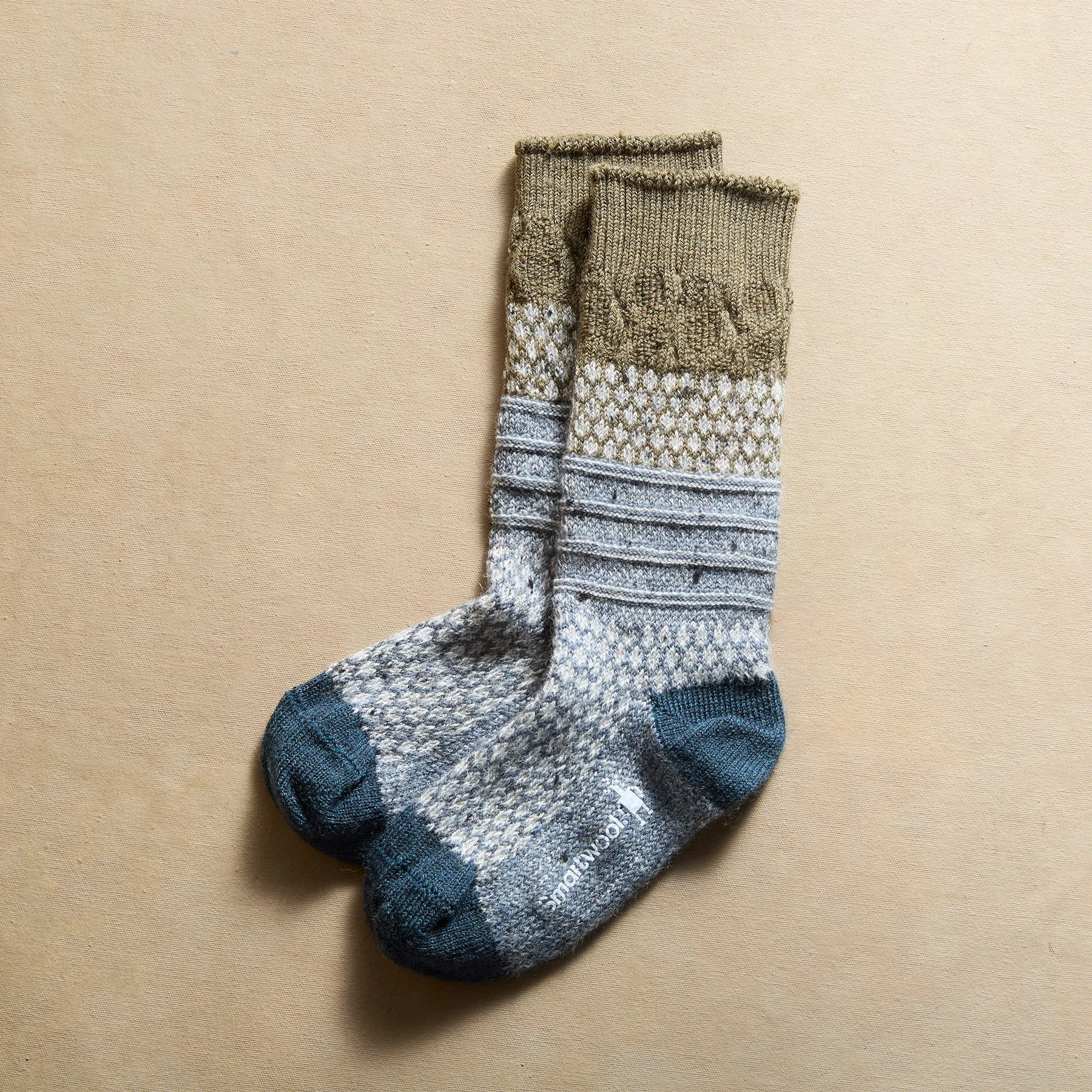 Popcorn Cable Crew Socks