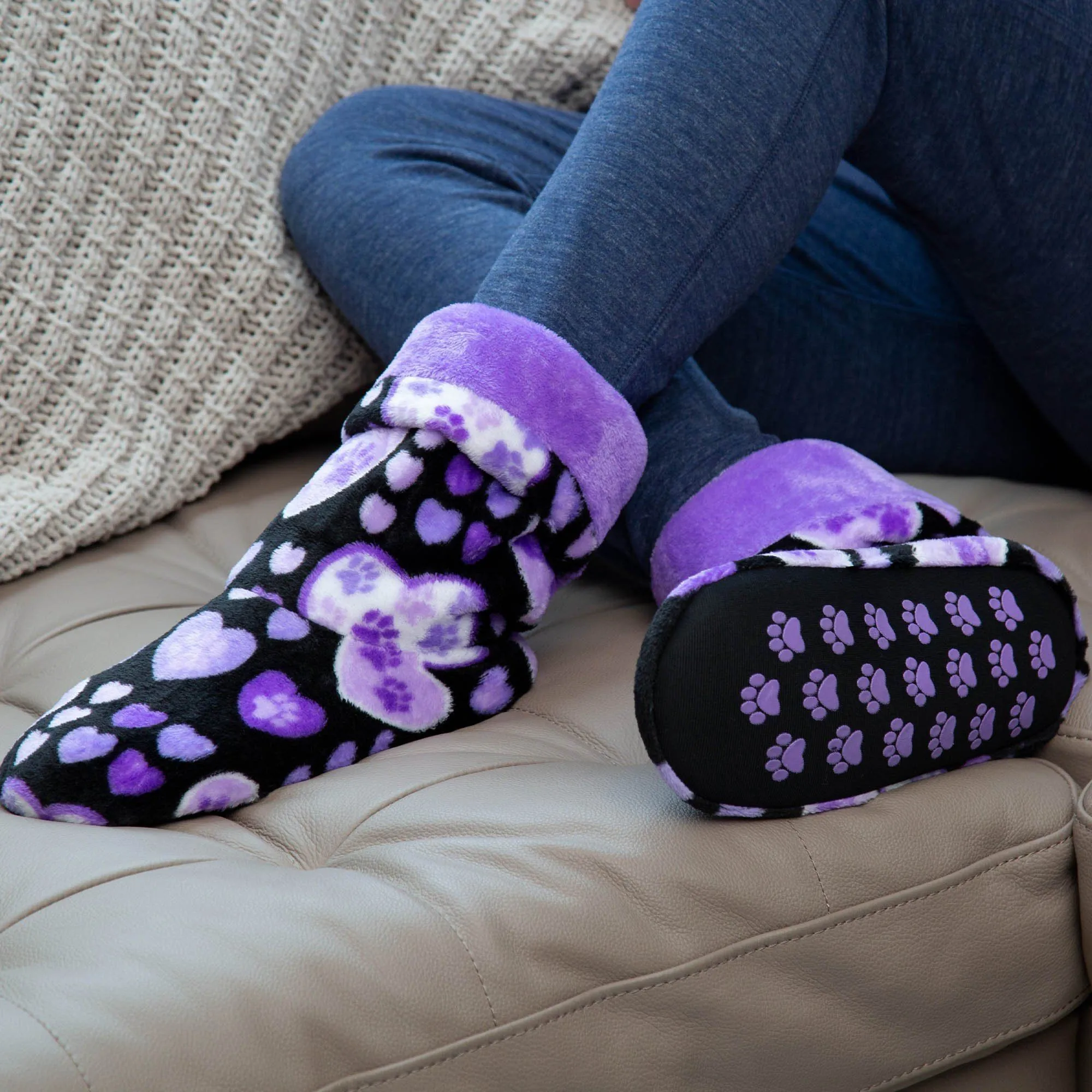 Super Cozy™ Paw Print Fleece Slipper Booties